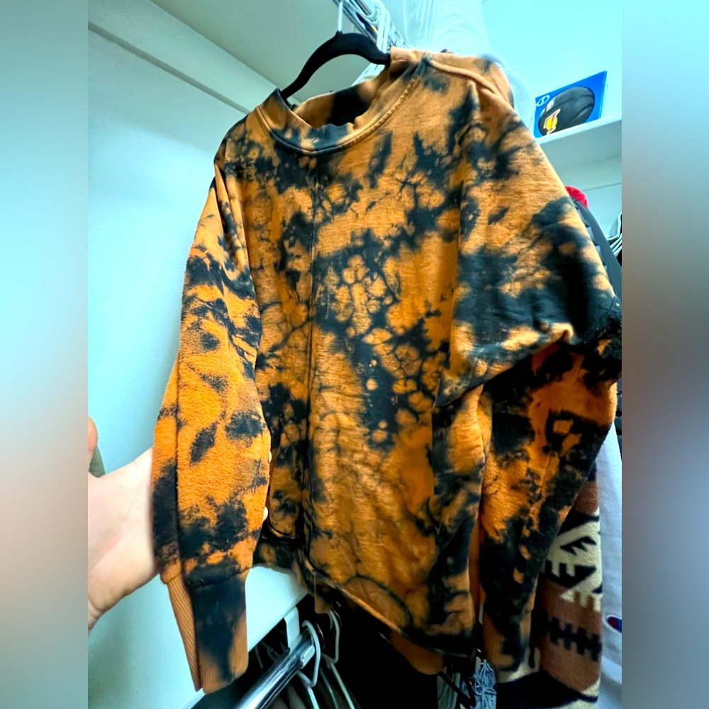 DANIEL PATRICK SWEATSHIRT, Size Medium, Beautifully Bleached
